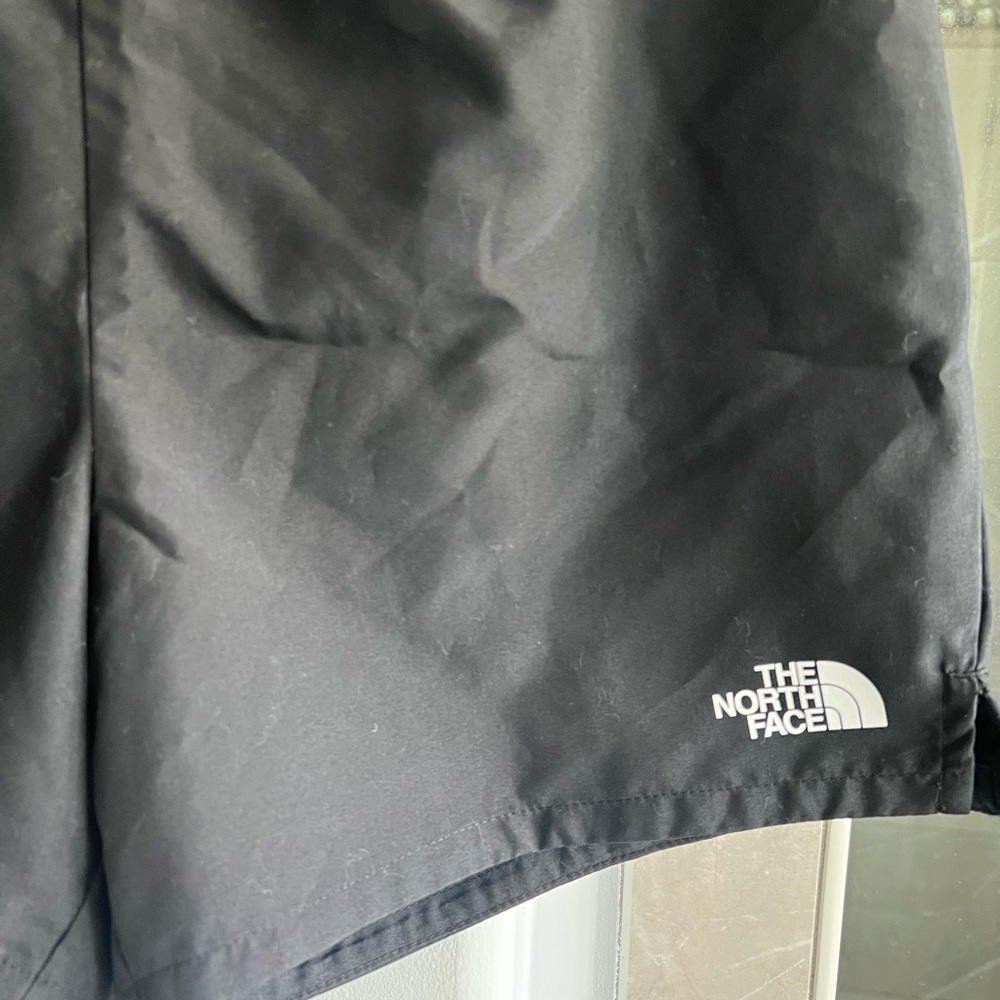 THE NORTH FACE GIRLS' ON MOUNTAIN SHORT - Picture 6 of 12
